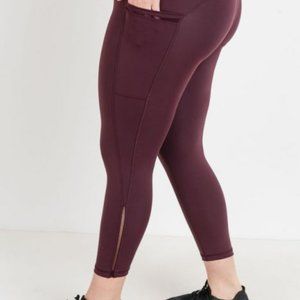 PLUS Highwaist Plum Side Pocket Yoga Leggings
